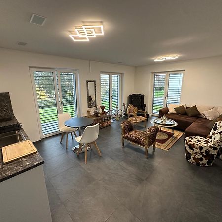 V.I.P Appartement Boettstein Bagian luar foto